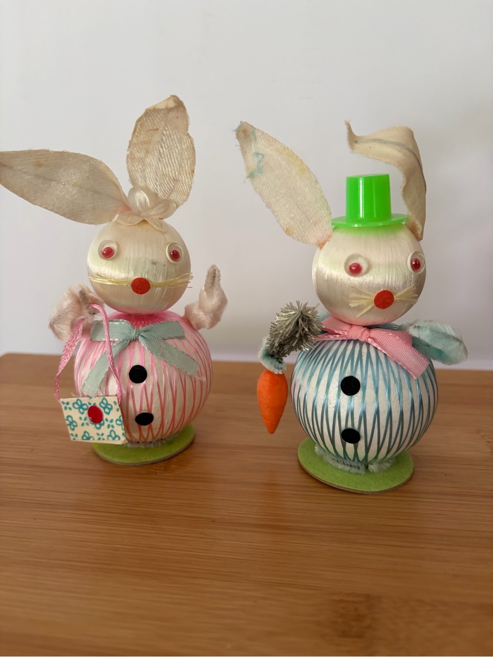 Vintage 50s Easter Bunny Figurines Set Decor Pink Blue Mid-century modern Japan